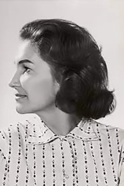 Angelca Hlebce interpretando a 