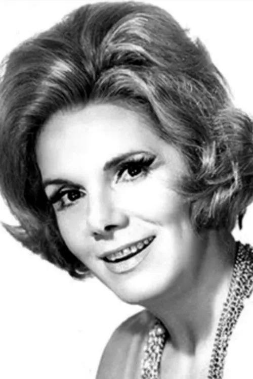 Angélica López Gamio interpretando a