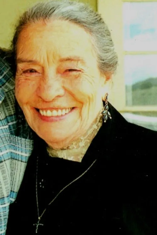 Angelina Torres interpretando a