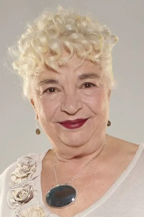 Ani İpekkaya — personaje: Saadet Altin