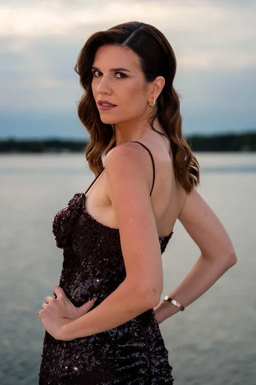 Anica Lazić interpretando a Sestra Sara
