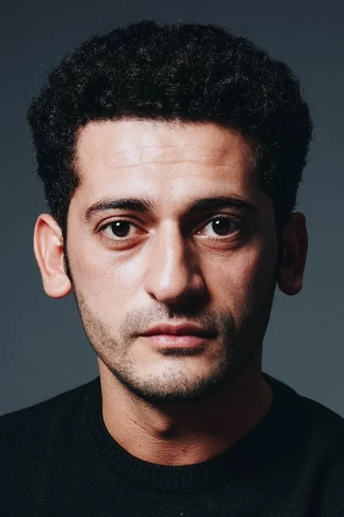 Ülkü Duru ha trabajado con Anıl Ateş en 1 ocasiones