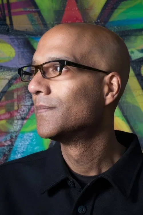 Ashwin Hassan ha trabajado con Anil Prasad en 1 ocasiones