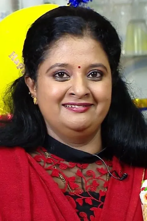 Anila Sreekumar — personaje: Annalakshmi (Chinna Thambi's mother)