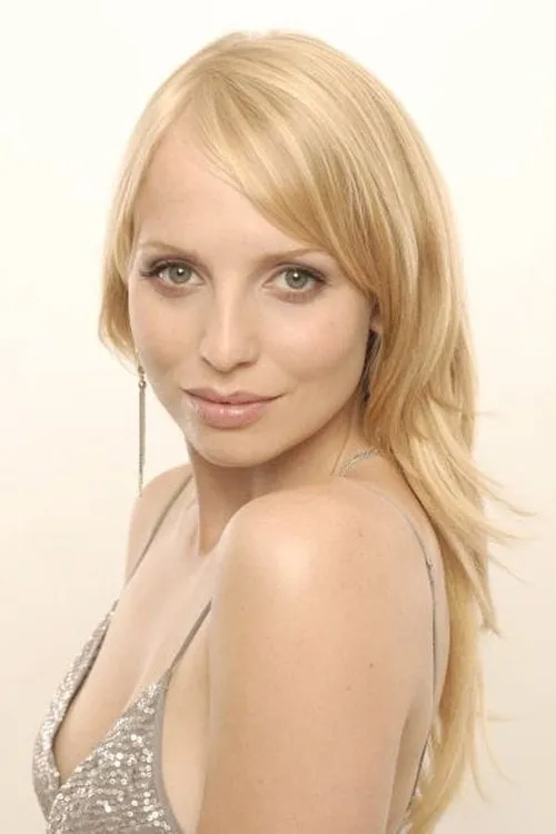 Anja Boche interpretando a Sandra 'Sandy' Droste