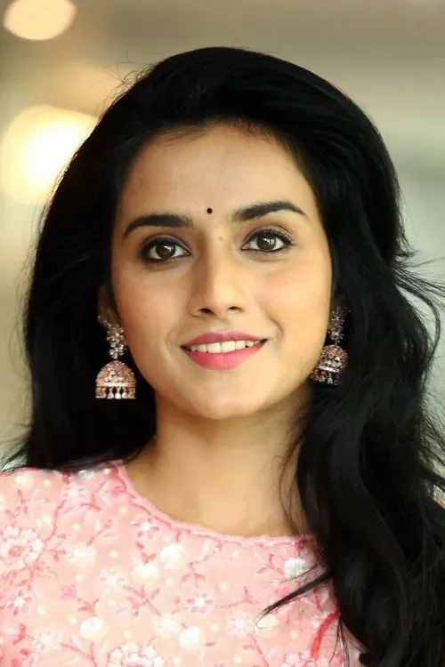 Ann Sheetal interpretando a Rosy