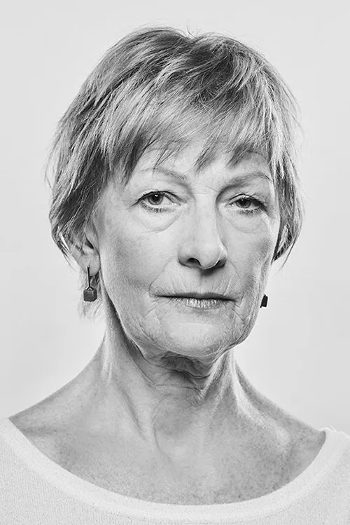 Anna Cónová interpretando a Tereza