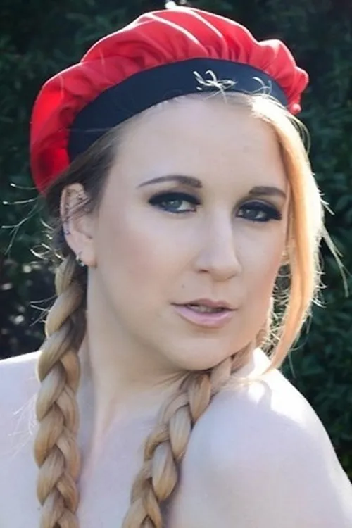 Anna Darling interpretando a 