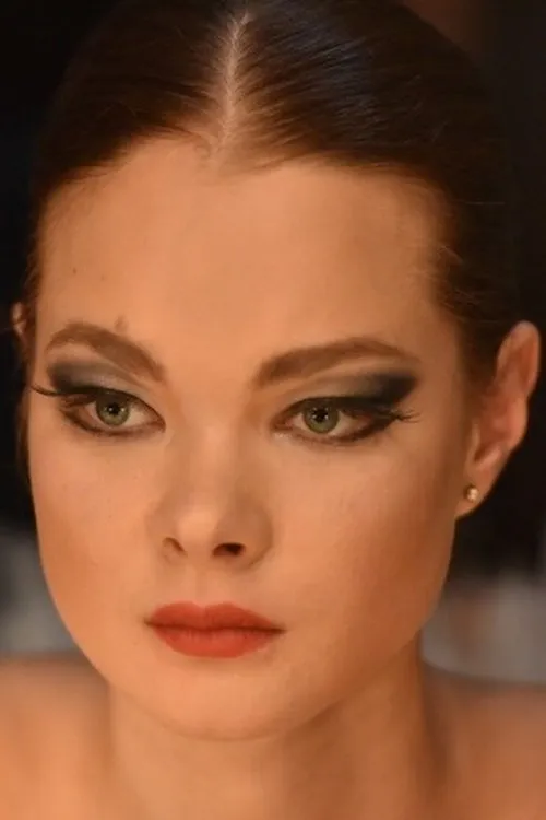 ???????? ????????? ha trabajado con Anna Isaeva en 1 ocasiones