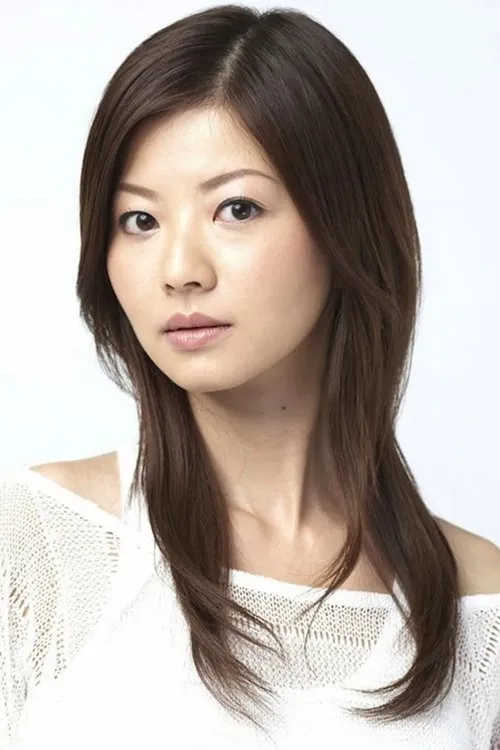 Anna Nose interpretando a