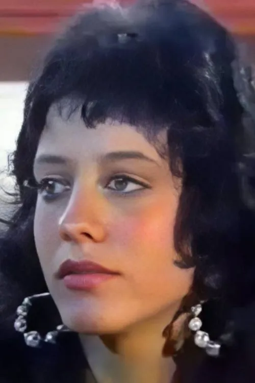 Anna Petrovna interpretando a 