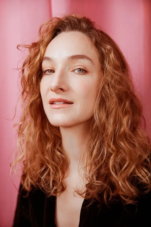 Anna Tierney — personaje: Samantha Bisset