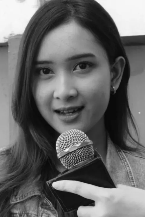 Aviv Hikmal Akbar ha trabajado con Anne Alvina en 1 ocasiones