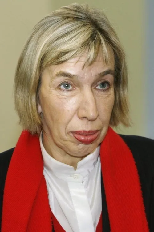 Maarja Jakobson ha trabajado con Anne Paluver en 3 ocasiones