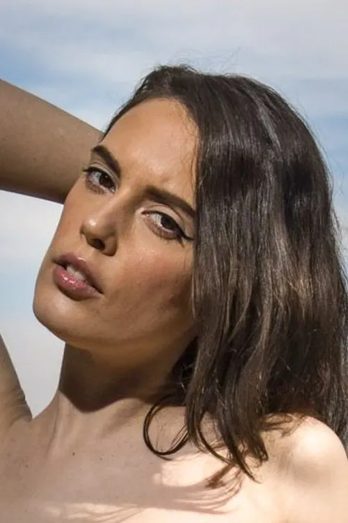 Lupa Vaux ha trabajado con Anneke Necro en 1 ocasiones