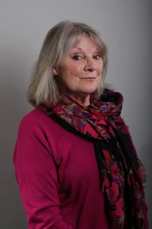 Anneke Wills interpretando a 