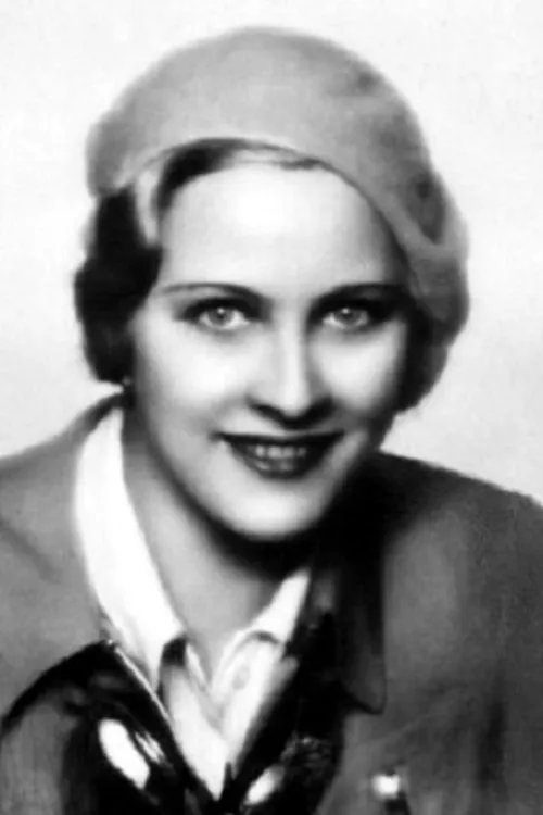 Annie Markart interpretando a Nina