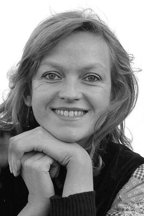 Annie Nightingale interpretando a Herself