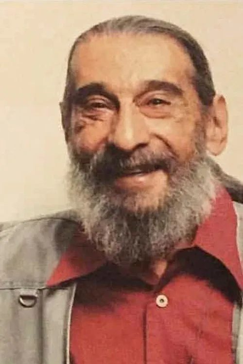 Foto de perfil del actor Anoshirvan Arjmand en el reparto