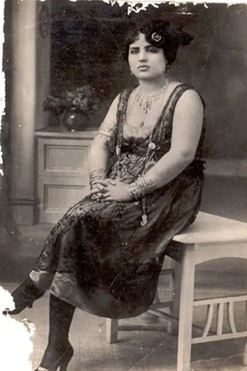 Anssaf Rushdi interpretando a ???? ???????