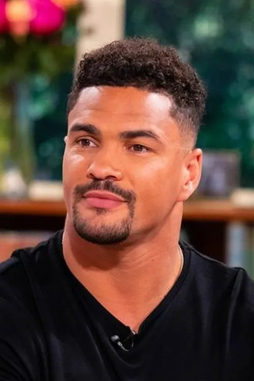 Anthony Osejua Ojo Ogogo interpretando a