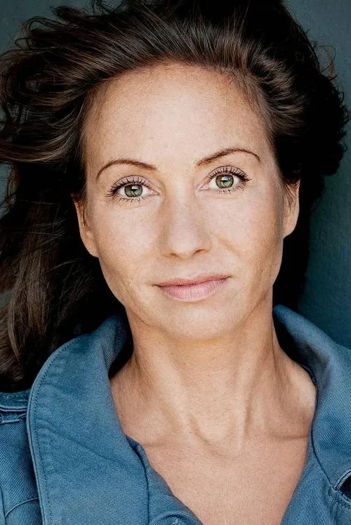 Antje Straßburger interpretando a