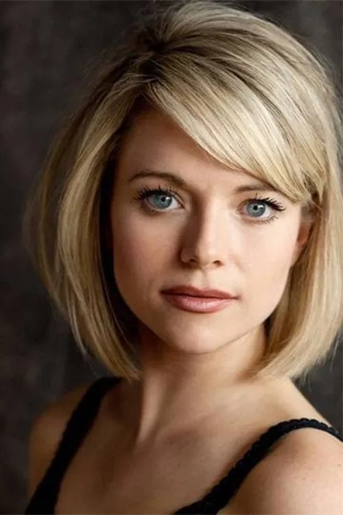 Antonia Bernath interpretando a Jimi