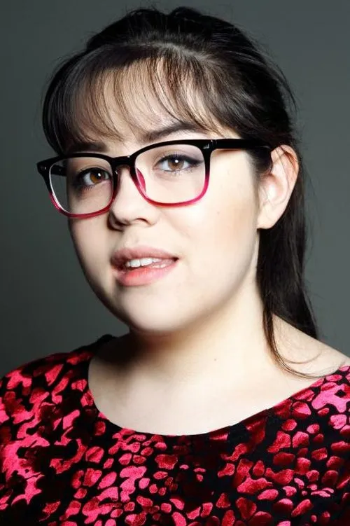 Antonia Johnstone interpretando a Police