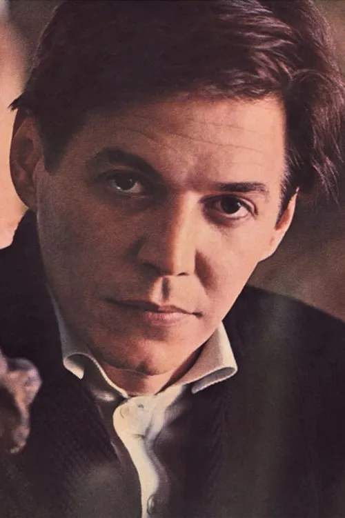 Antônio Carlos Jobim interpretando a Self (archive footage)