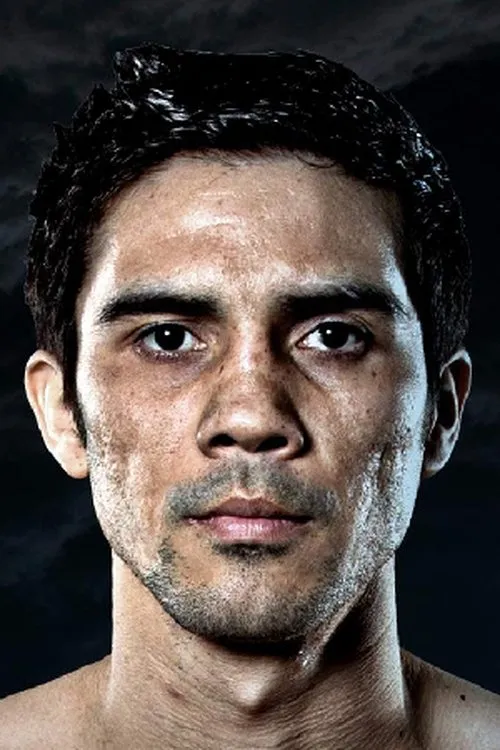 Antonio DeMarco interpretando a Self