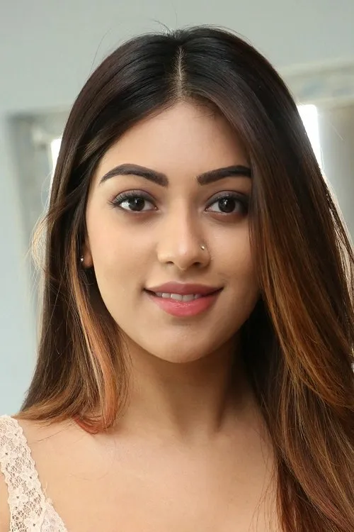 Anu Emmanuel interpretando a