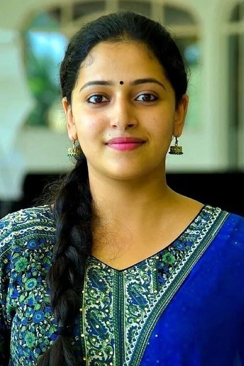 Anu Sithara interpretando a Prayaga