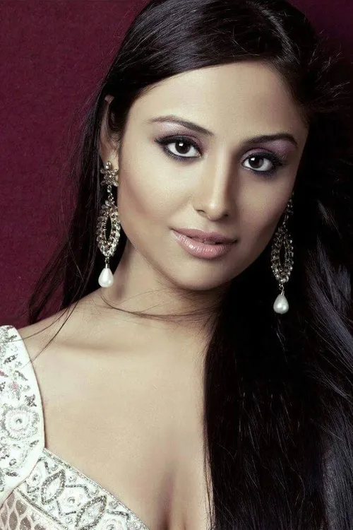 Anupriya Kapoor — personaje: Taani Bimlendu Banerjee / Taani Anurag Ganguly