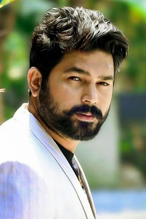 Anwar Shereef interpretando a Anwar