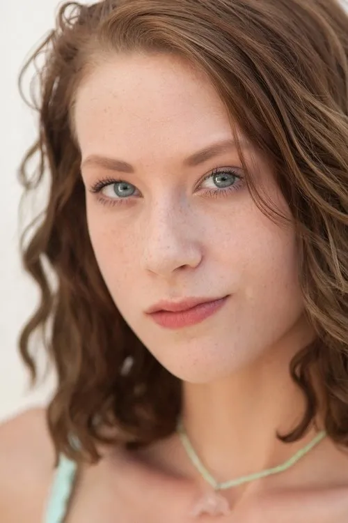 Anya Amsel interpretando a