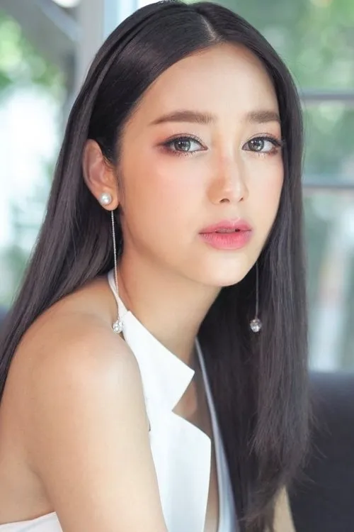 Prachayanan Suwanmanee ha trabajado con Apa Bhavilai en 1 ocasiones