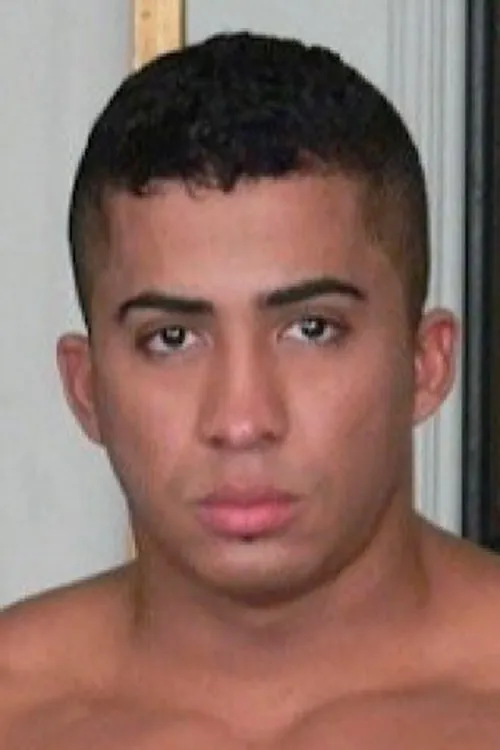 Apolo Knowbles interpretando a