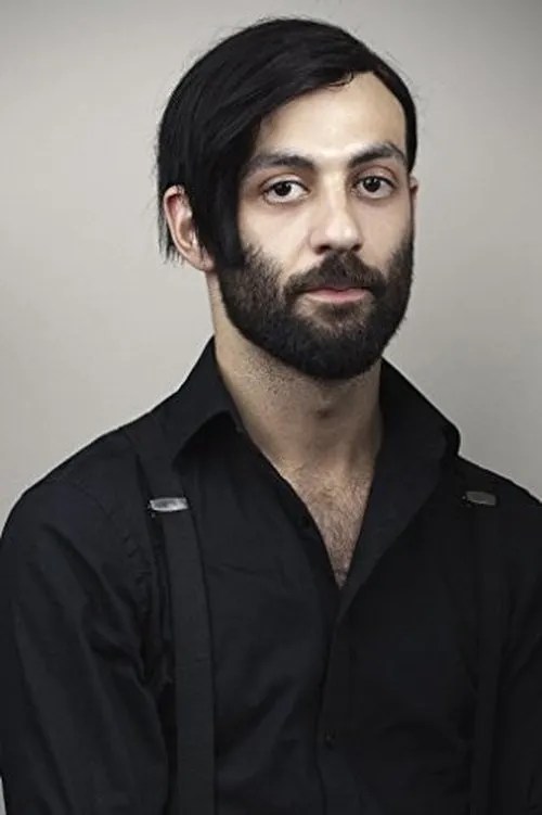 Roger Joseph Manning Jr. ha trabajado con Ara Woland en 1 ocasiones