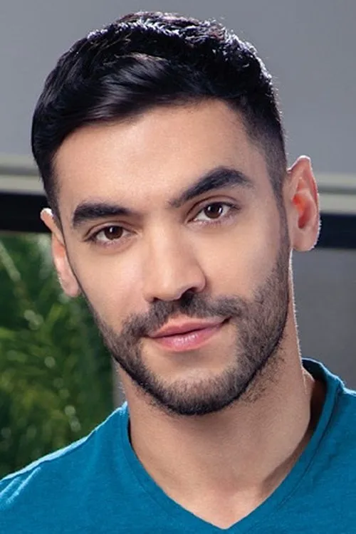 Skyy Knox ha trabajado con Arad Winwin en 8 ocasiones