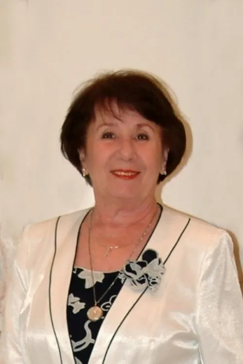 Katalin Pitti ha trabajado con Aranka Halász en 1 ocasiones