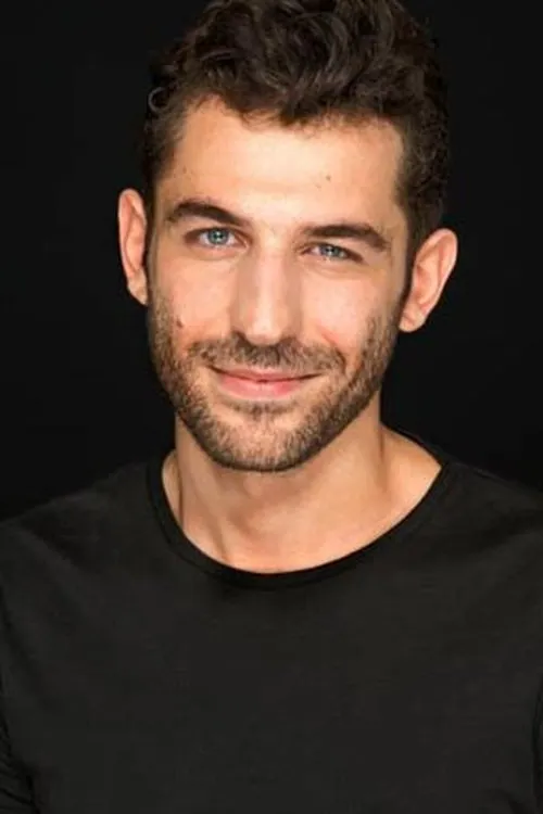 Elif Gizem Aykul ha trabajado con Aras Kösedağ en 1 ocasiones