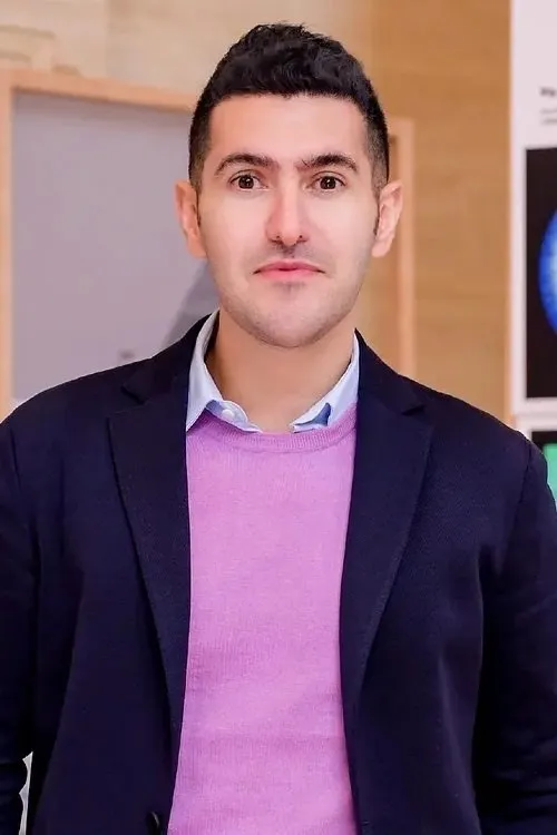 Arash Estilaf — personaje: ????