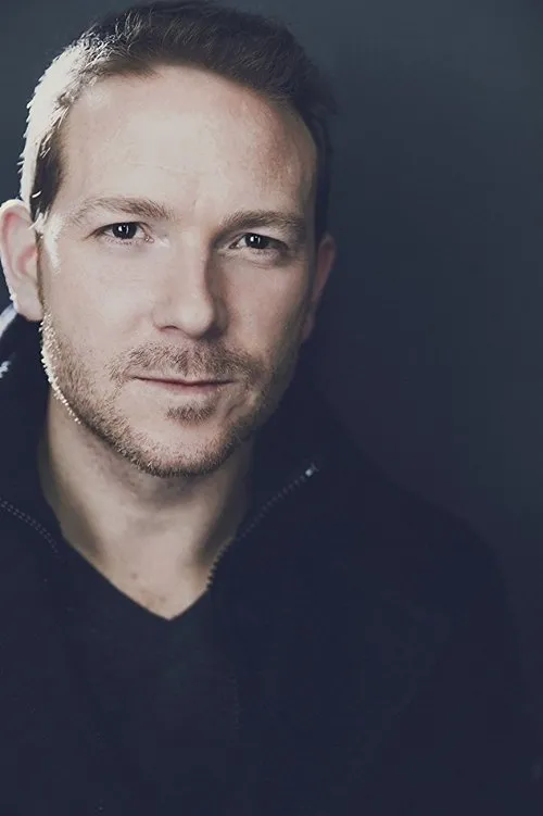 Peyton Smith ha trabajado con Ari Fliakos en 1 ocasiones