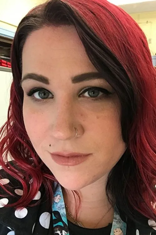 Aria Cadenza interpretando a Aria Cadenza