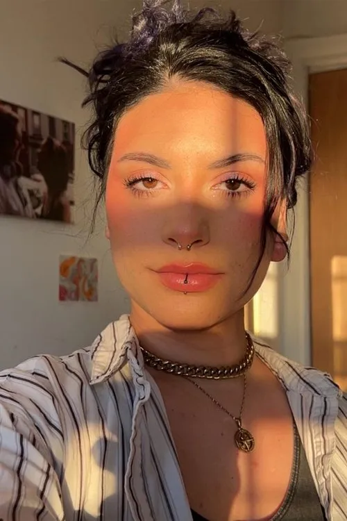 Lucas Iverson ha trabajado con Ariana Osmanzai en 1 ocasiones