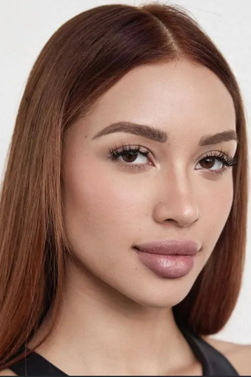 Maya Delmont ha trabajado con Arianna López en 1 ocasiones