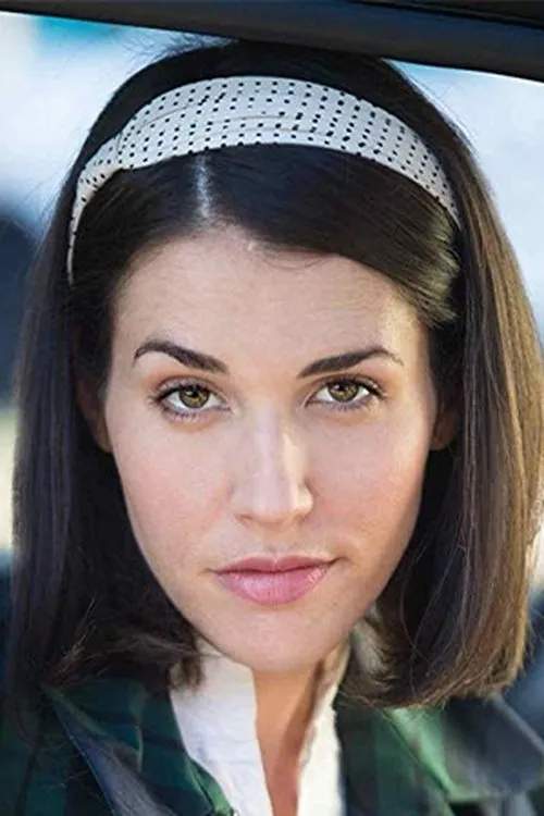 Ariel Hart interpretando a Judy