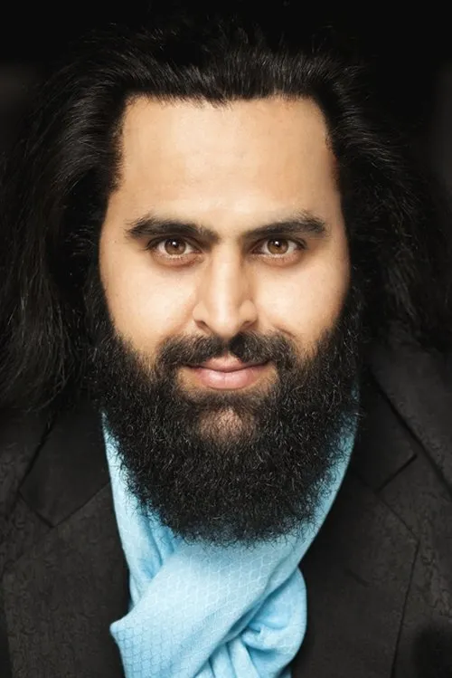 Joey Guila ha trabajado con Arkie Kandola en 1 ocasiones