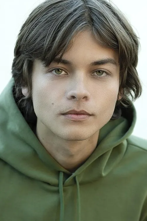 Arman Darbo interpretando a Jesse