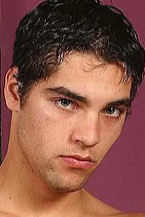 Armando Campos interpretando a